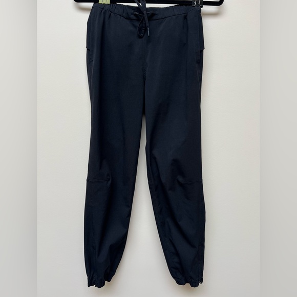 Lulu Jogging Pants - Picture 1 of 7